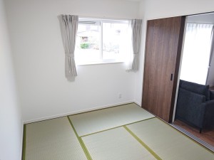 落ち着いた色合いで統一した家事ラクなお家