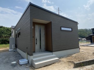 家族の笑顔がそばにある小さな平屋のお家