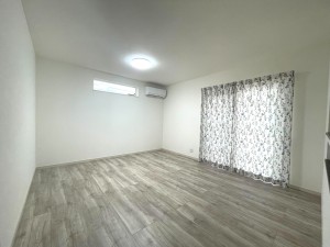 爽やかでおしゃれなネイビー×ウッドのお家