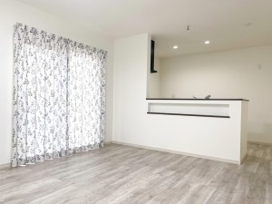 爽やかでおしゃれなネイビー×ウッドのお家