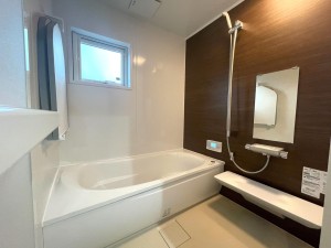 爽やかでおしゃれなネイビー×ウッドのお家