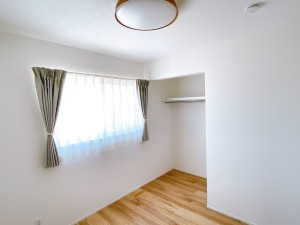 家族時間を大切にする、家事楽々でカフェ風な子育ての家
