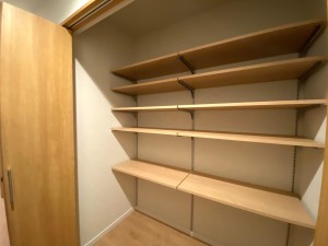 和の風情と現代のシンプルな美しさが融合したお家